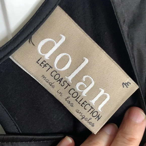 EUC WOMENS DOLAN TOP black size medium twist back - Picture 3 of 9